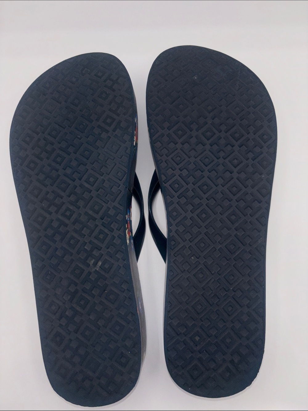 Tory Burch Navy Floral Logo Thong Sandals - Picture 7 of 9